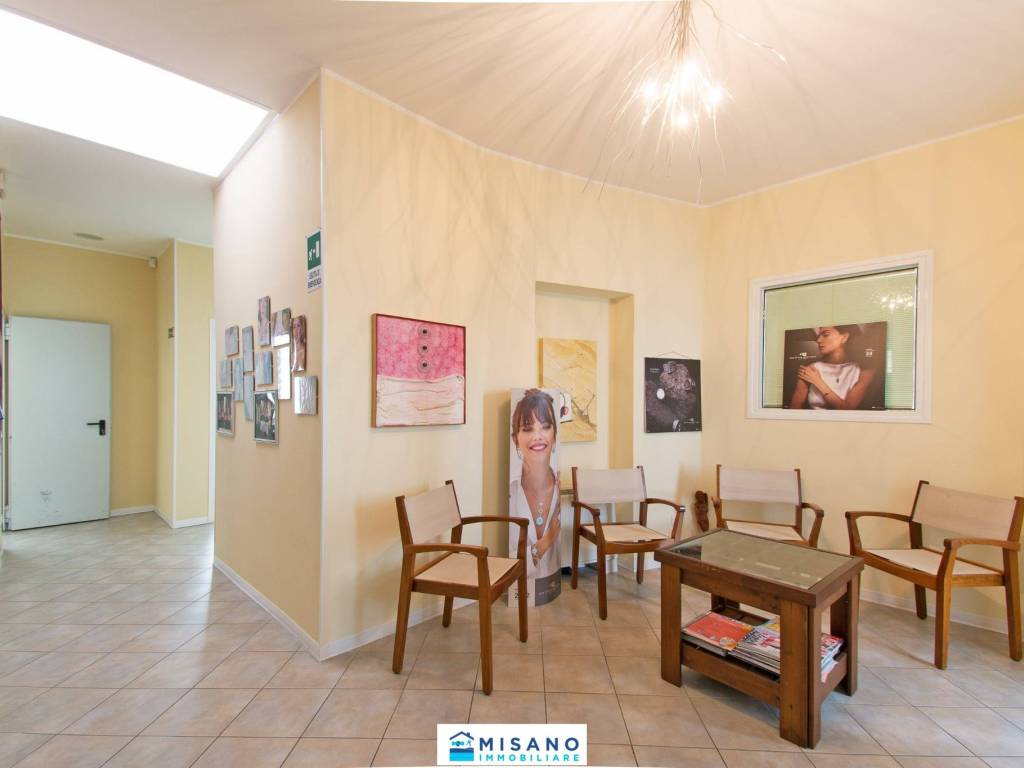 Immobile a Misano adriatico in Viale dell'Industria - Foto 4