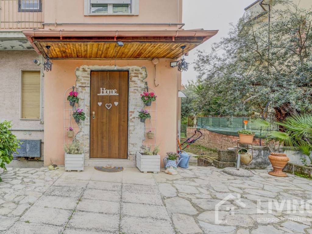Appartamento a Loreto aprutino in Via Aldo Moro, 1 - Foto 2