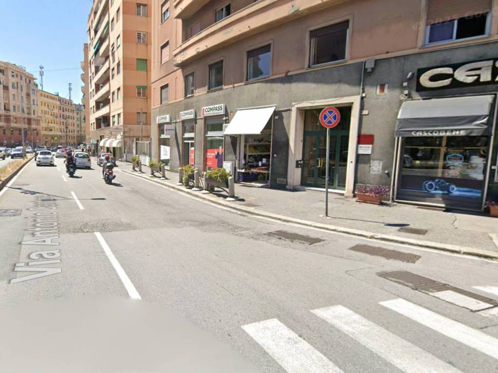 Box / garage a Genova in Via San Bartolomeo del Fossato, 4 - Foto 3