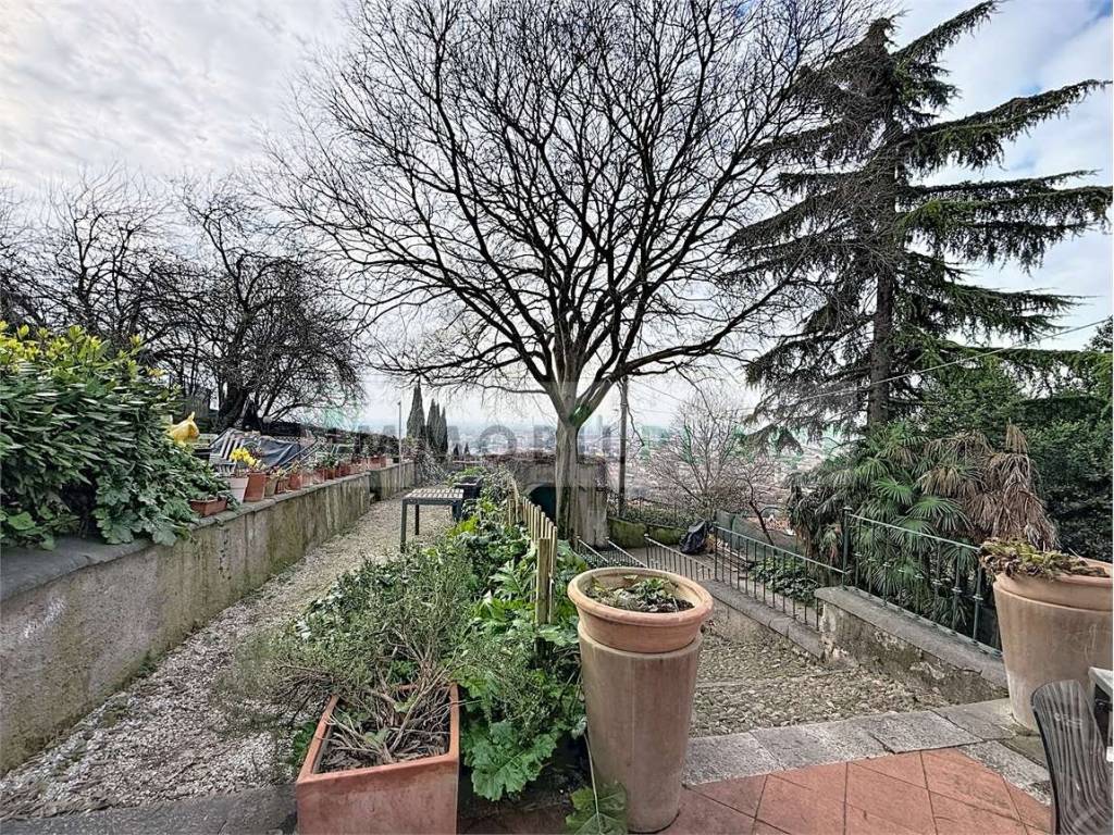 Villa a Brescia in Via San Gaetanino, 63 - Foto 4