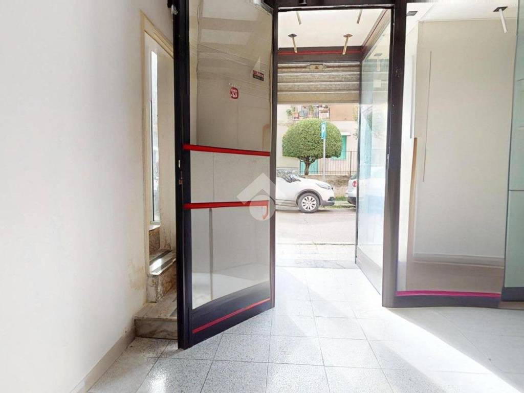 Casa indipendente a Francavilla fontana in Via G. D'Annunzio - Foto 5
