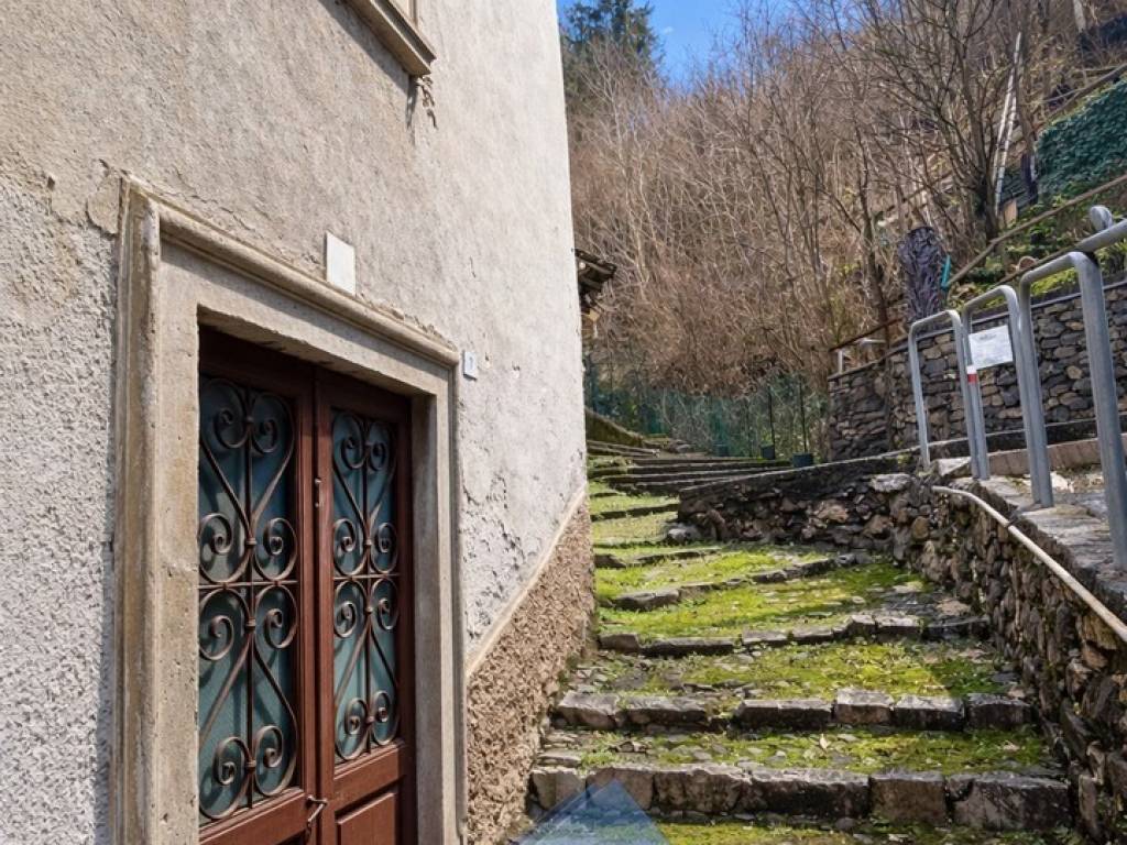 Rustico / casale a Val brembilla in Via Ponte Lambro, 9 - Foto 5