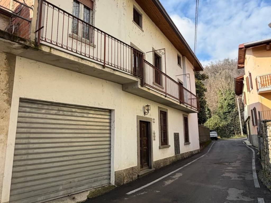 Rustico / casale a Sotto il monte giovanni xxiii in Via Pratolongo - Foto 2