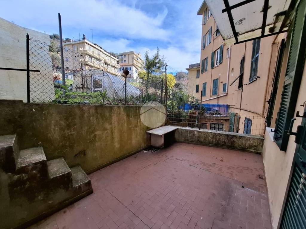 Appartamento a Genova in Via Sergio Piombelli, 35 - Foto 2
