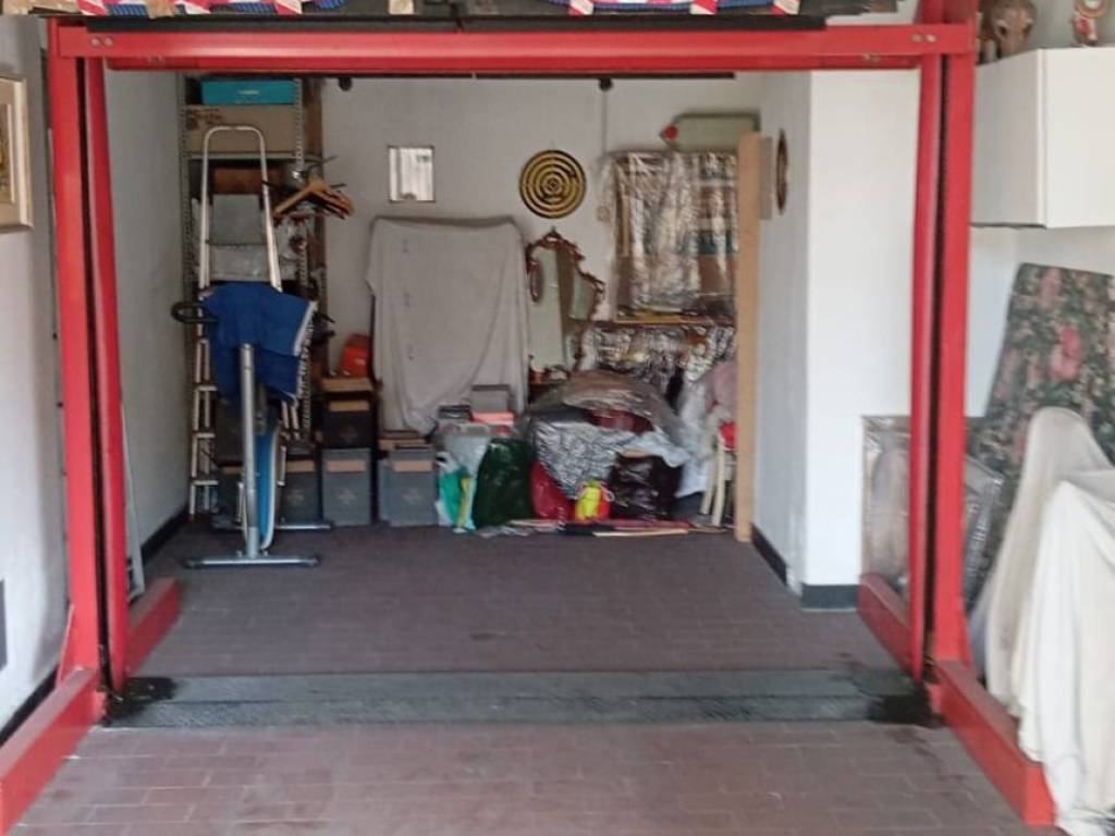Box / garage a Genova in Via Don Vincenzo Minetti, 8 - Foto 4