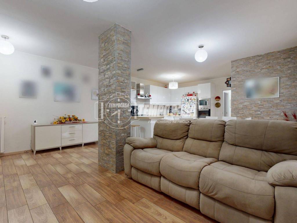 Appartamento a Casamassima in Via Giuseppe Di Vittorio, 20 - Foto 4
