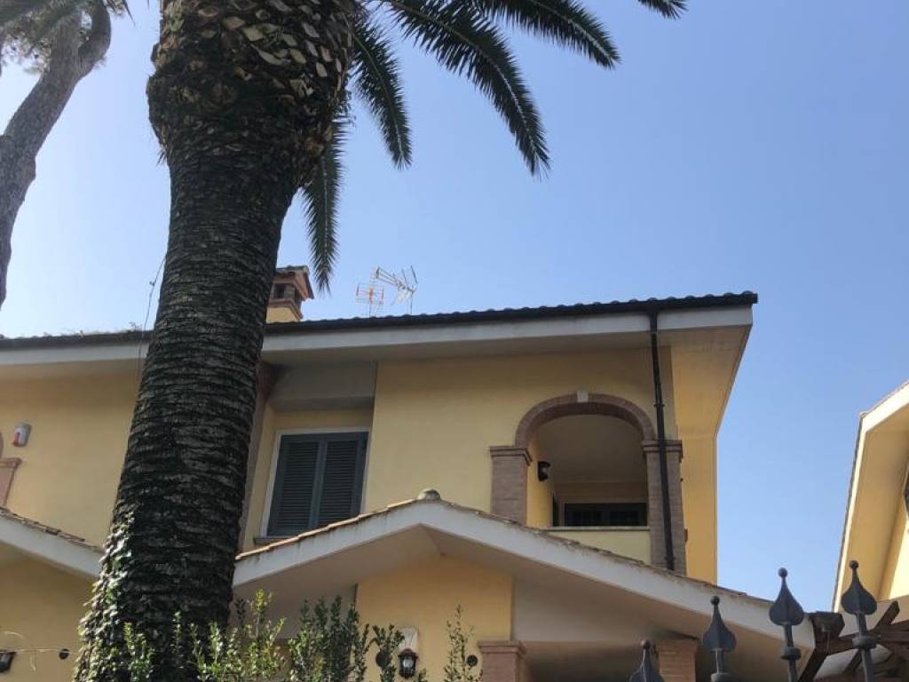 Villa a Fiumicino in Viale Castellammare - Foto 3