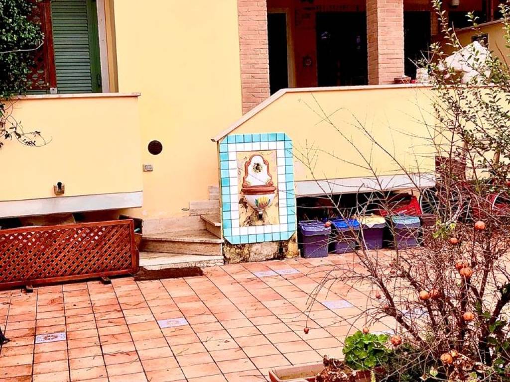 Villa a Fiumicino in Viale Castellammare - Foto 4