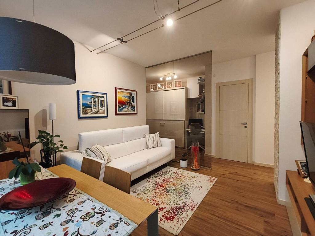 Appartamento a Trieste in Via Francesco Cappello, 9 - Foto 2