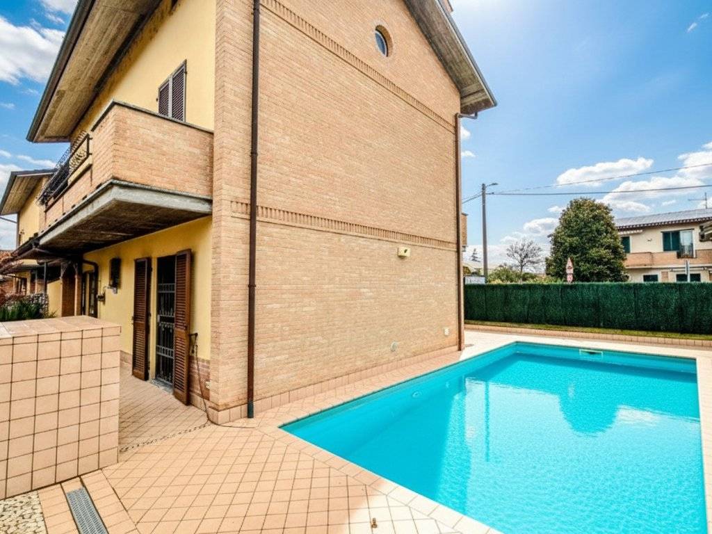 Villa a Bressana bottarone in Via Cinque Martiri della Liberazione, 33 - Foto 2