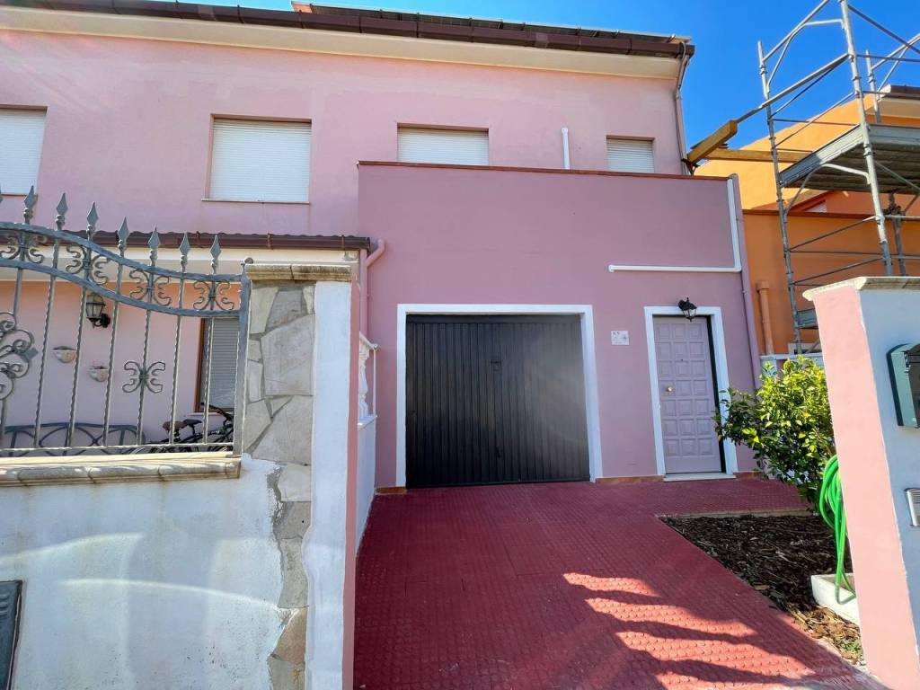 Villa a Sant'antioco in Via Giacomo Matteotti - Foto 2