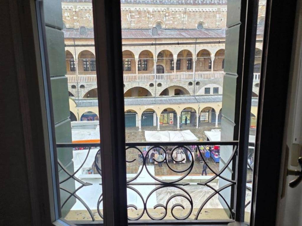Appartamento a Padova in Piazza dei Frutti, 42 - Foto 4