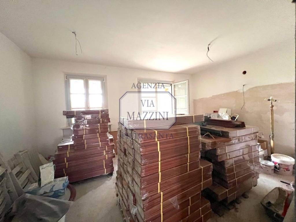 Villa a Seravezza in Via Ranocchiaia - Foto 4