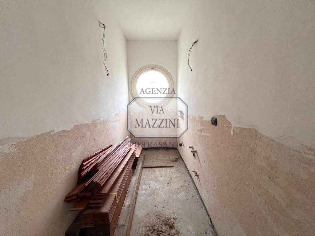 Villa a Seravezza in Via Ranocchiaia - Foto 5