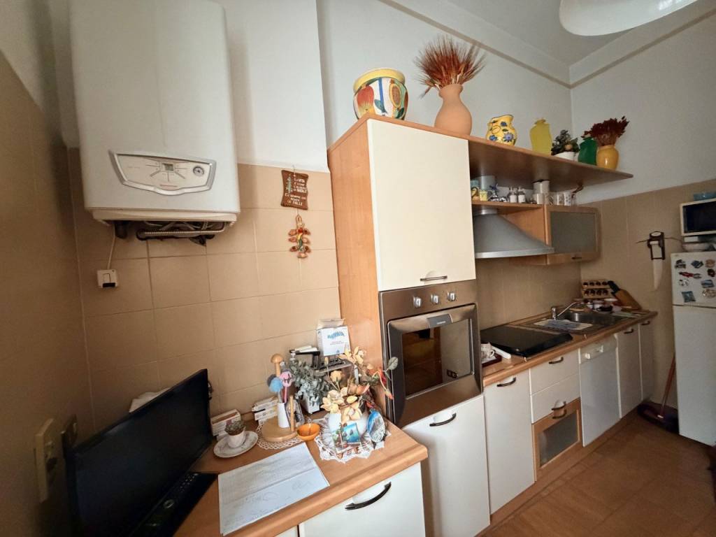 Appartamento a Ancona in Via Enrico Cialdini - Foto 2