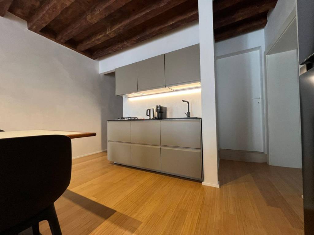 Appartamento a Vicenza in Corso Antonio Fogazzaro - Foto 2