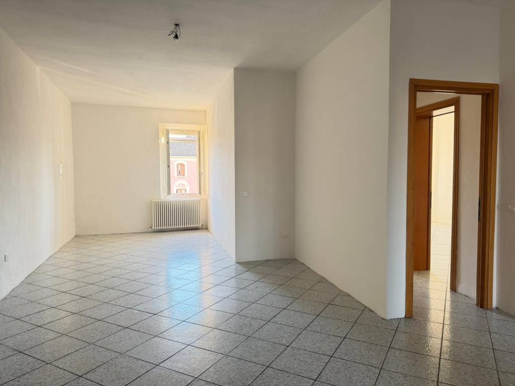 Appartamento a Gonzaga in Piazza Giacomo Matteotti, 55 - Foto 2