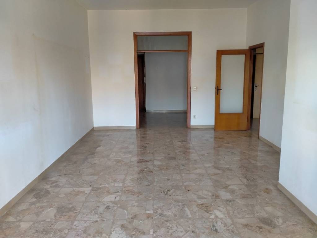 Appartamento a Falconara marittima in Piazza Giuseppe Mazzini - Foto 2