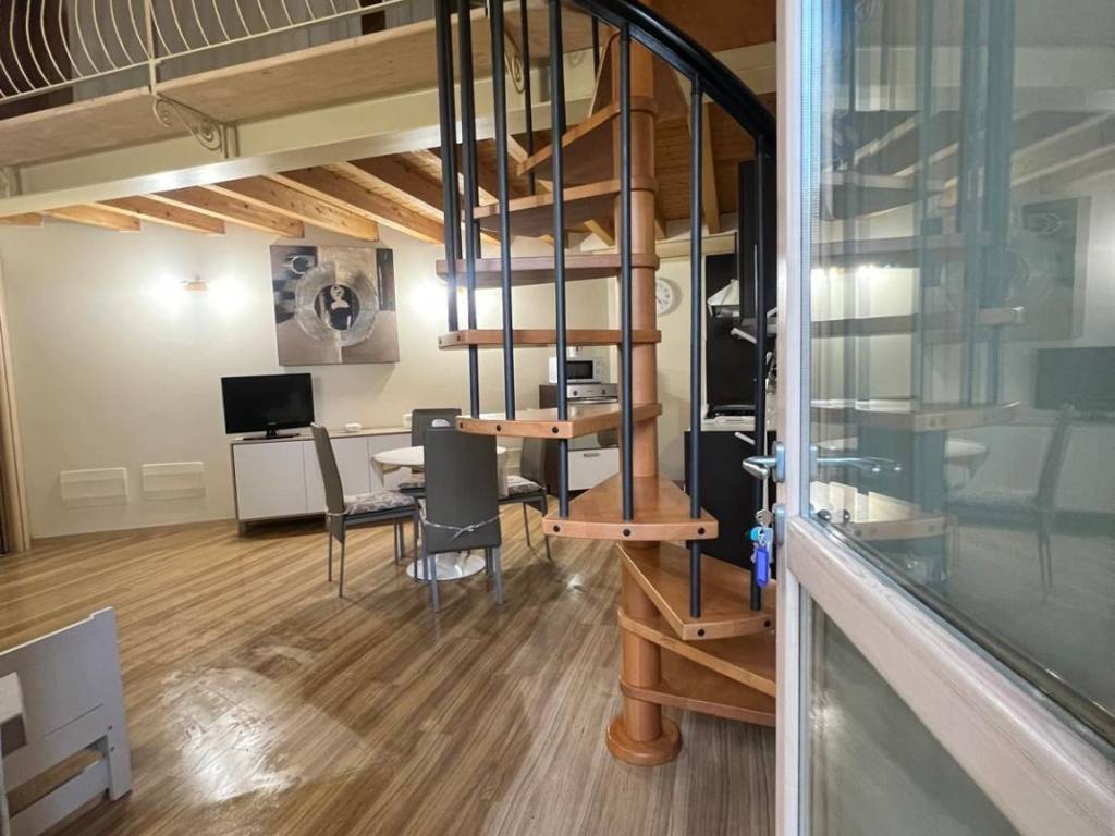 Loft / open space a Lonato del garda in Via Regia Antica - Foto 2