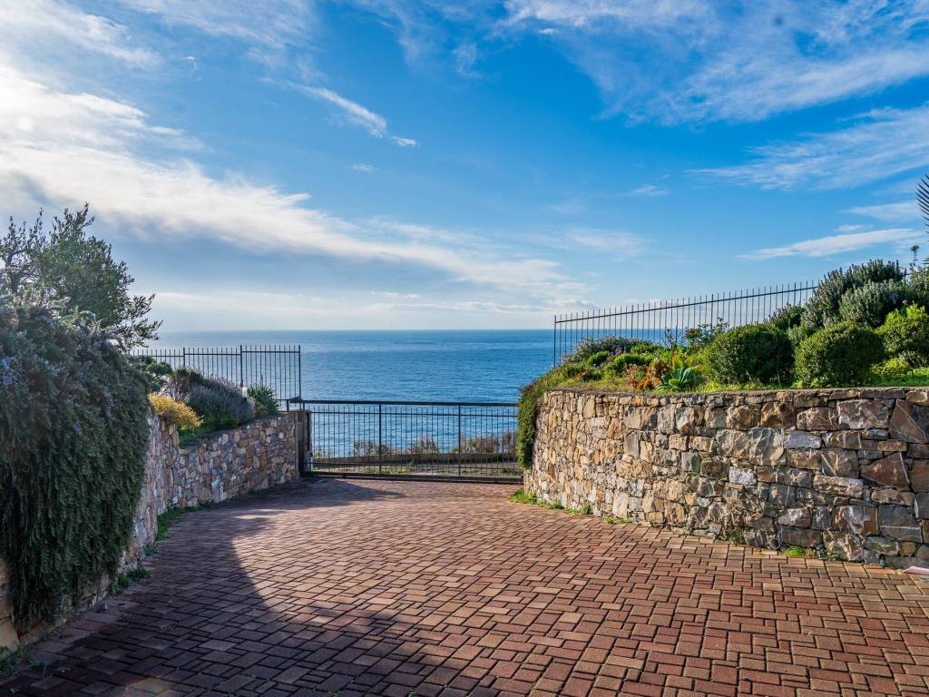 Villa a Cipressa in Regione Rattine - Foto 3