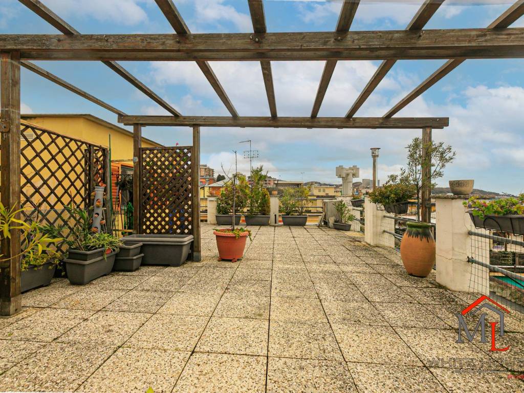 Appartamento a Genova in Viale Villini Rollino, 60 - Foto 2