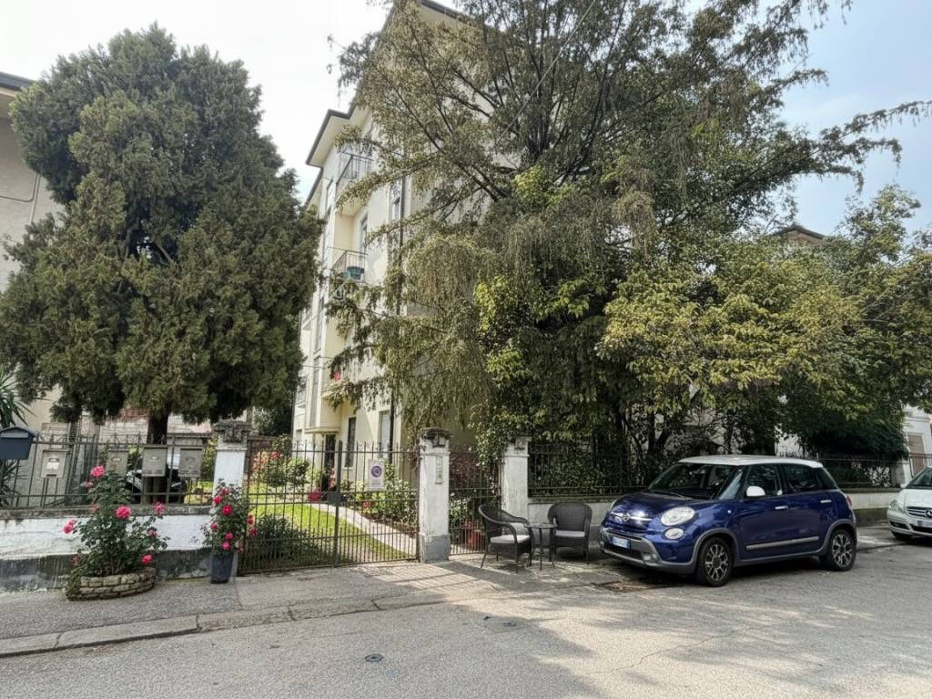 Appartamento a Vicenza in Via Edmondo De Amicis - Foto 2