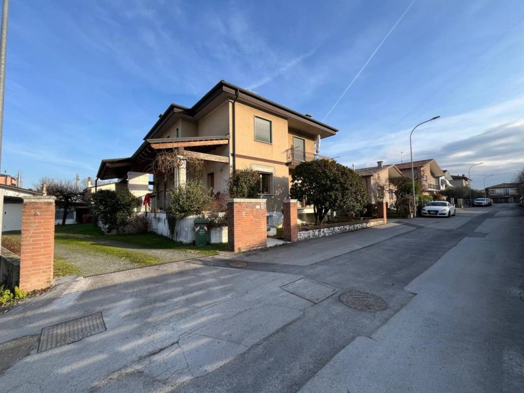 Villa a Longare in Via Roma - Foto 2