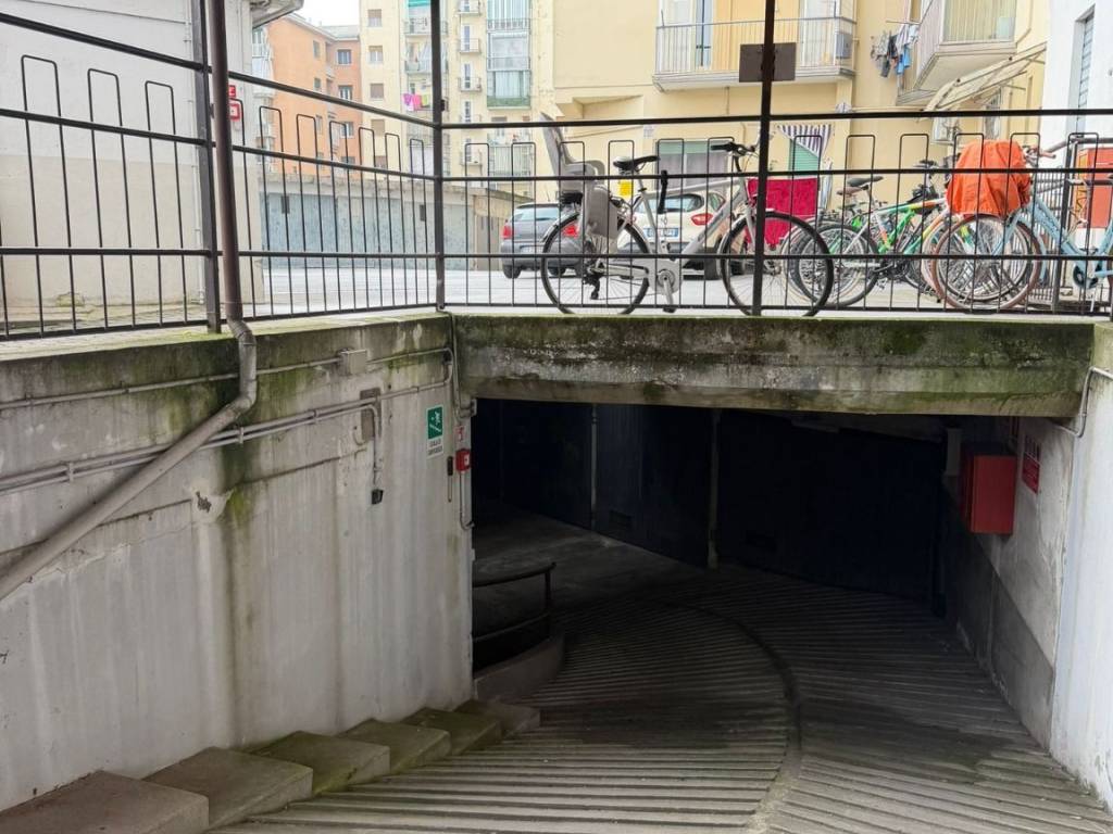Box / garage a Vercelli in Corso Mario Abbiate, 134 - Foto 2