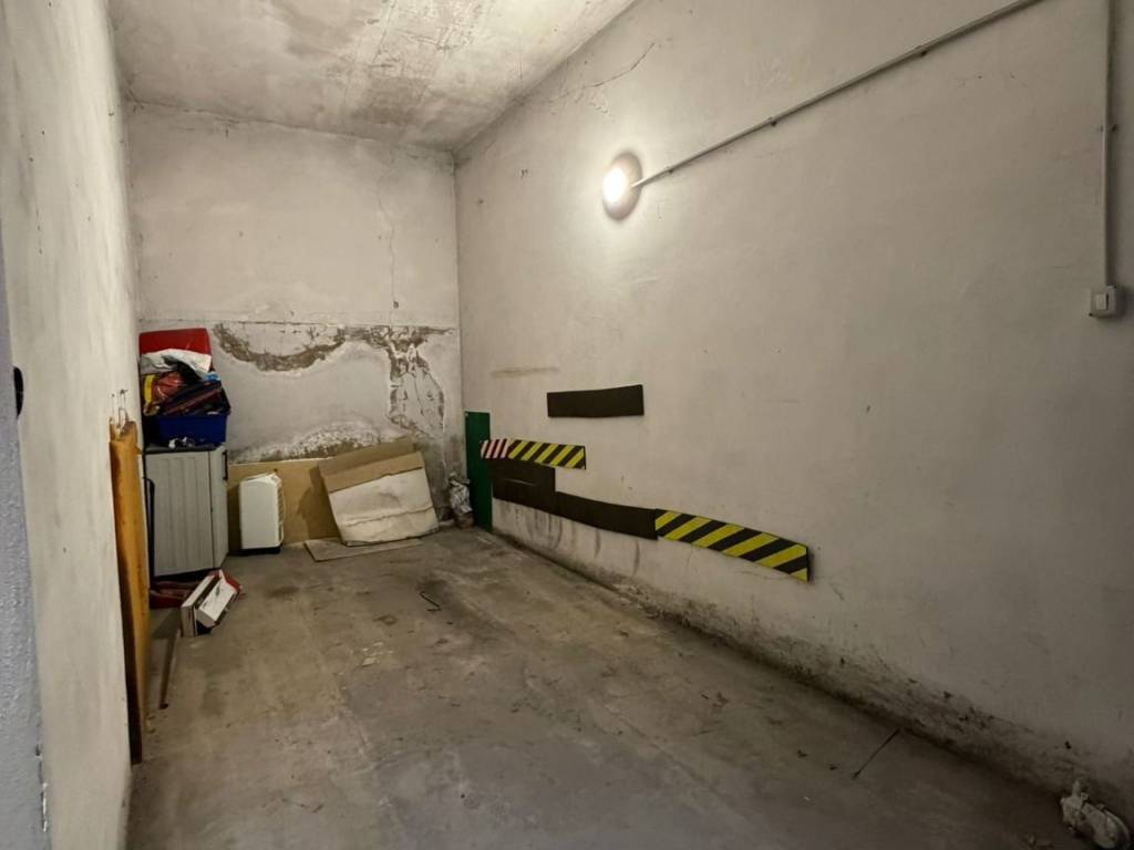Box / garage a Vercelli in Corso Mario Abbiate, 134 - Foto 4