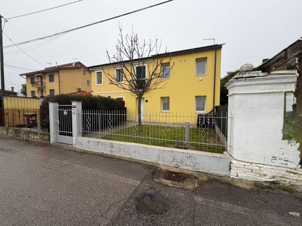 Villa a Mira in Via Giuseppe Di Vittorio - Foto 2