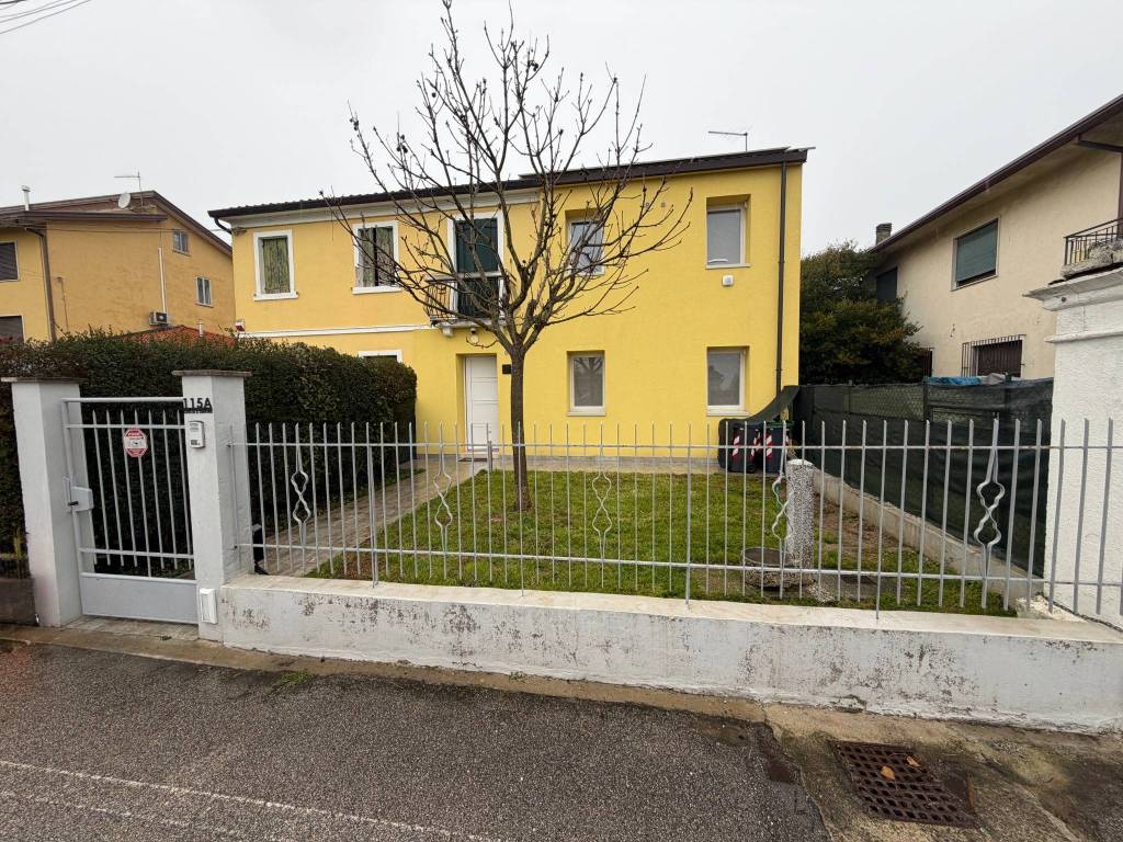 Villa a Mira in Via Giuseppe Di Vittorio - Foto 3