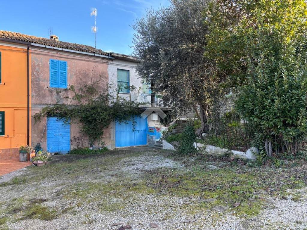 Casa indipendente a Cellino attanasio in Contrada Selva, 1 - Foto 2