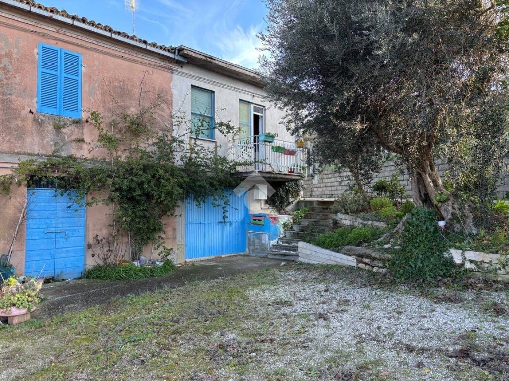 Casa indipendente a Cellino attanasio in Contrada Selva, 1 - Foto 3