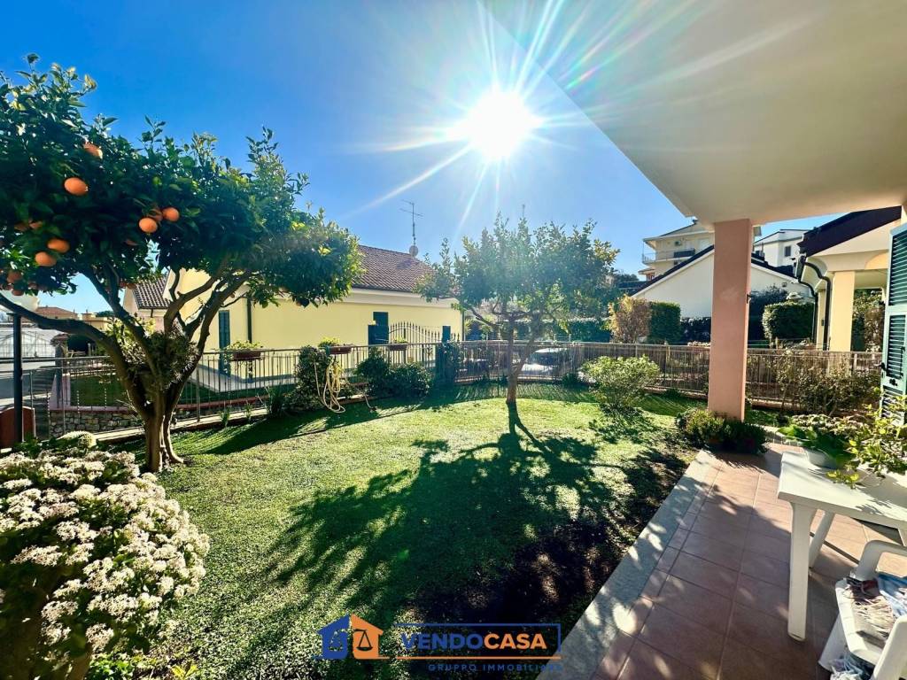 Villa a Ceriale in Via San Bernardo - Foto 3