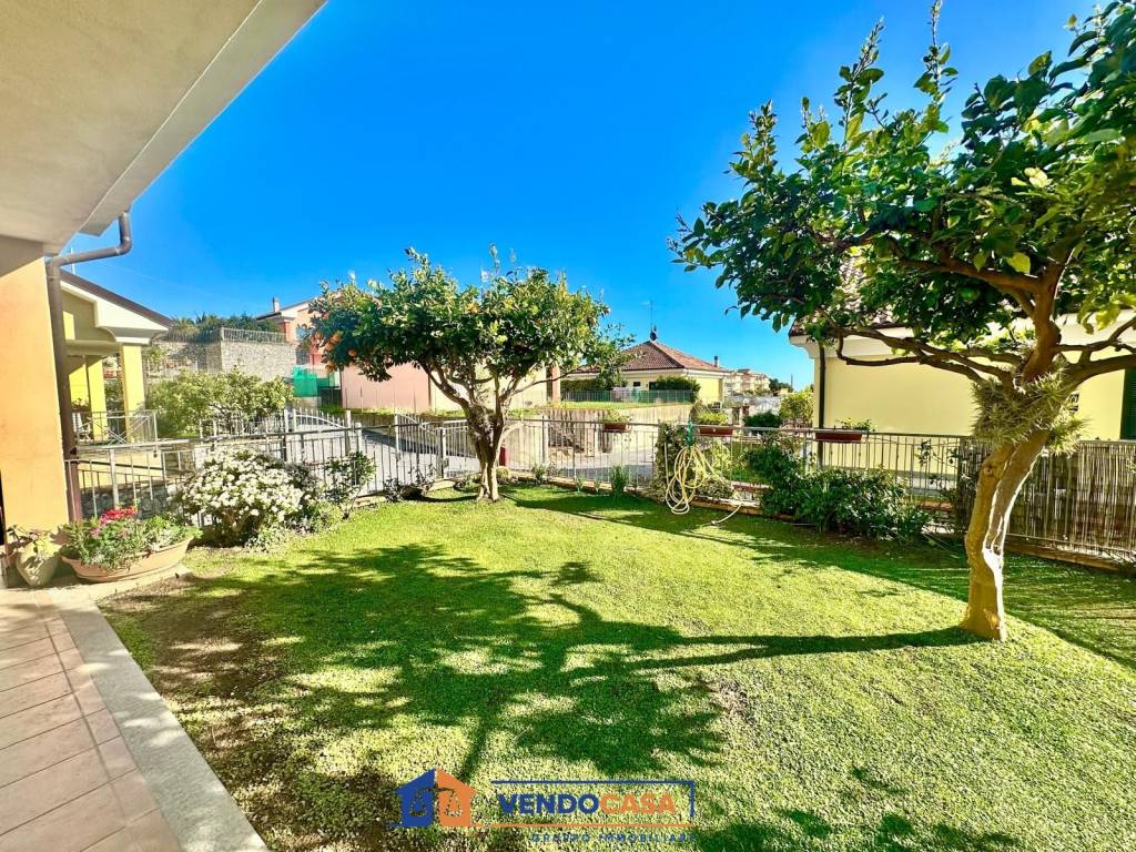 Villa a Ceriale in Via San Bernardo - Foto 4