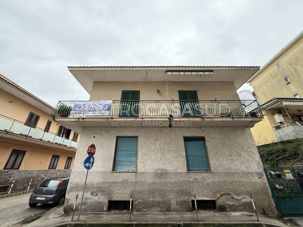 Palazzo / stabile a Giugliano in campania in Via Salvatore di Giacomo, 20 - Foto 2