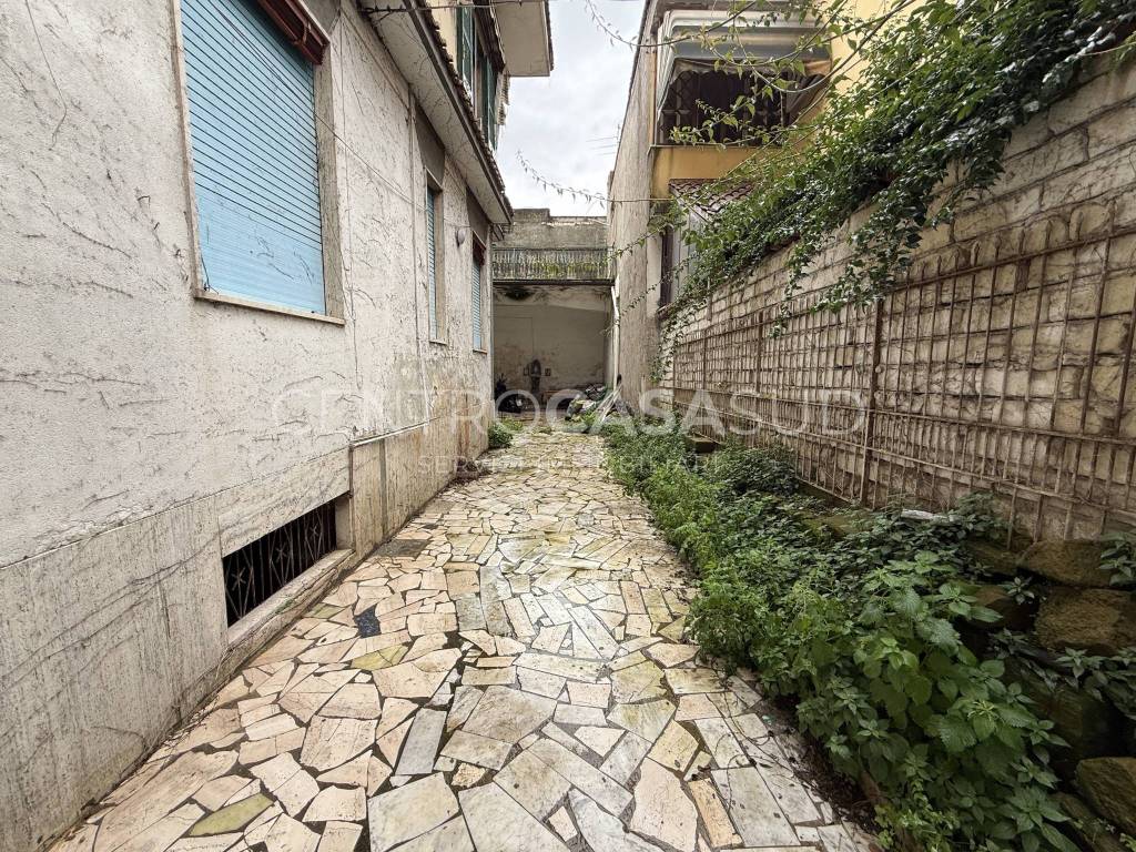 Palazzo / stabile a Giugliano in campania in Via Salvatore di Giacomo, 20 - Foto 5