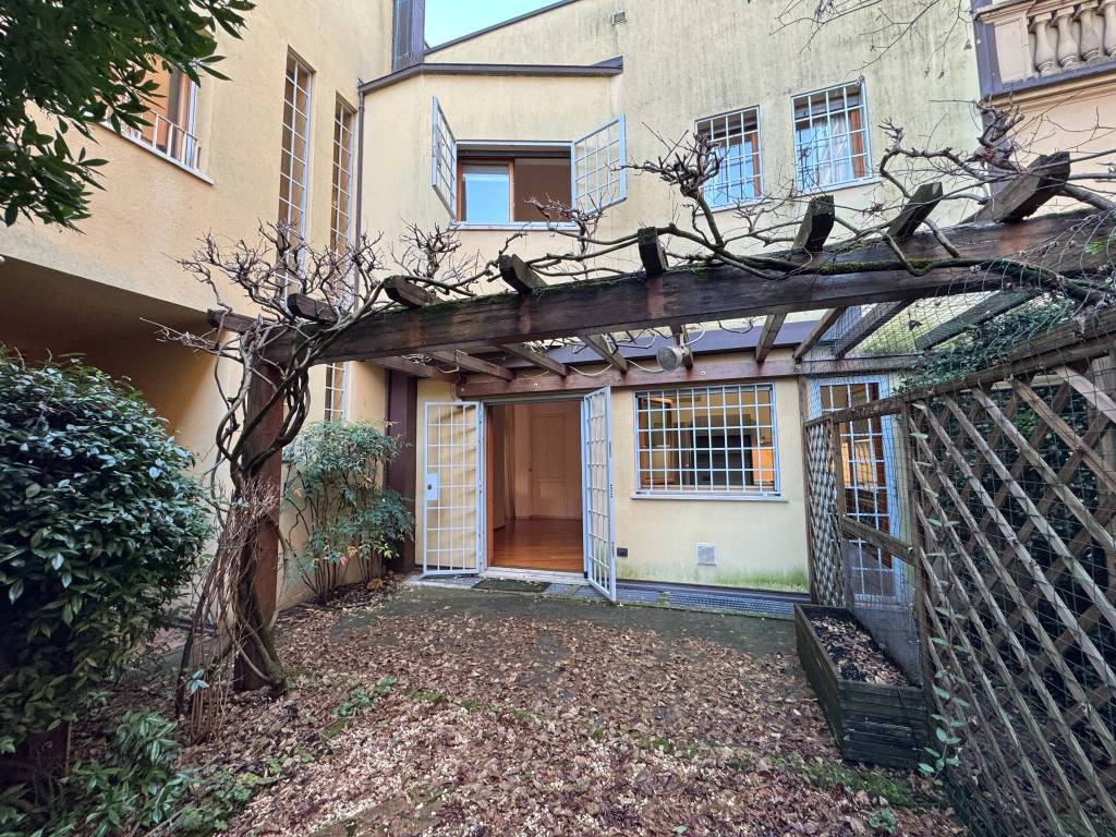 Casa indipendente a Bologna in Via Antonio Zannoni, 39 - Foto 5
