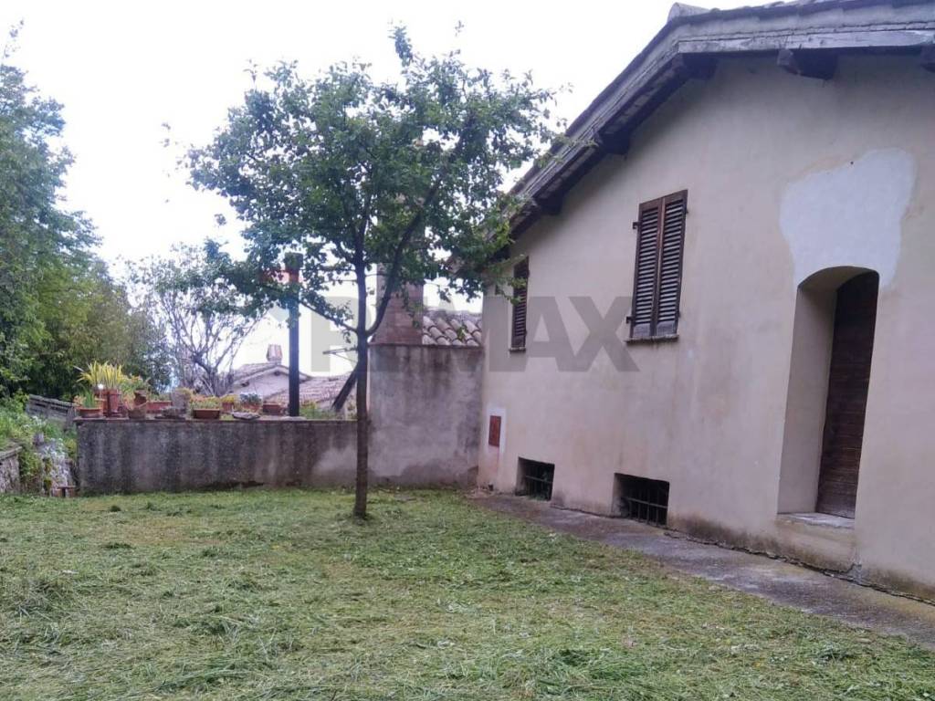 Rustico / casale a Foligno - Foto 2