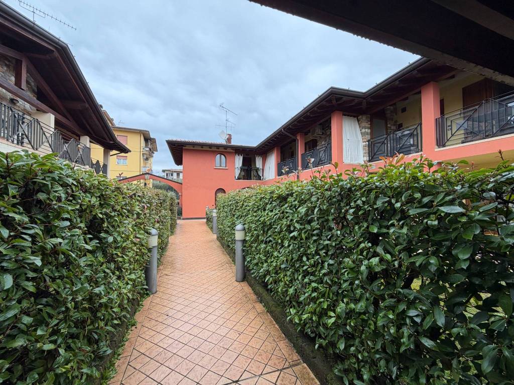 Appartamento a San felice del benaco in Via Boschette - Foto 2