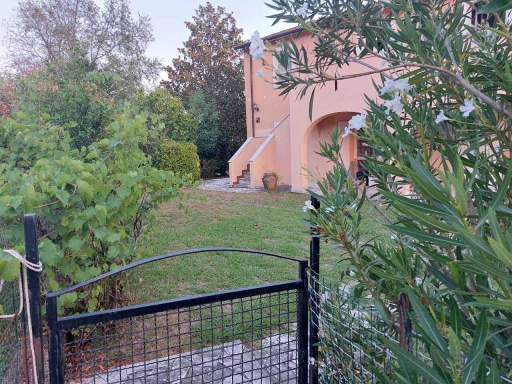 Villa a Castelnuovo magra - Foto 3