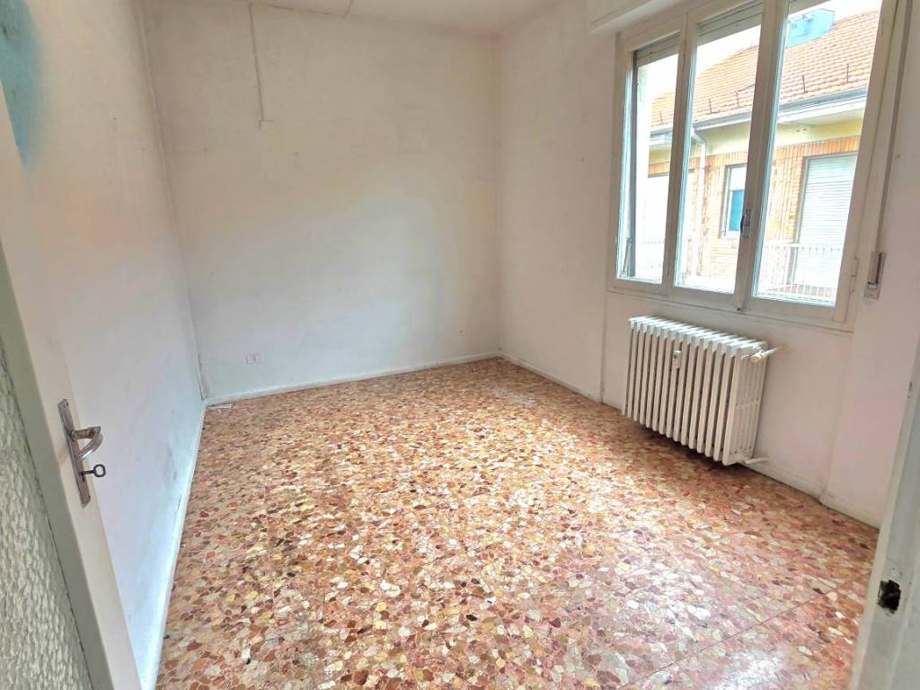 Appartamento a Asti in Via Giambattista De Rolandis - Foto 2