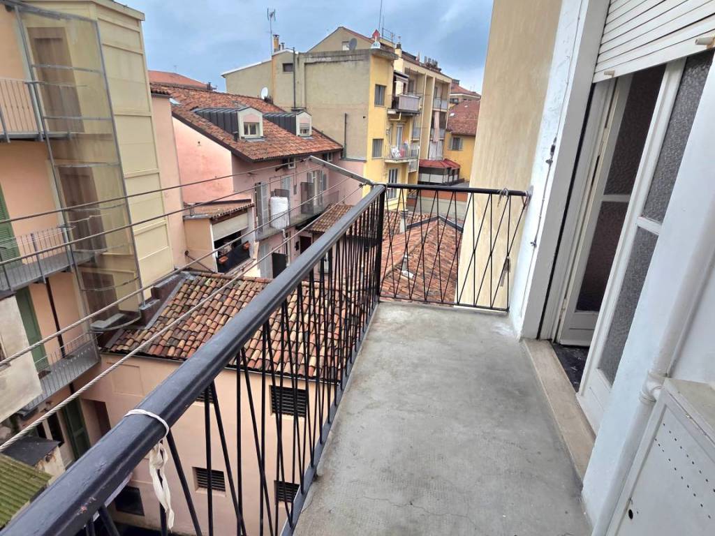 Appartamento a Asti in Via Giambattista De Rolandis - Foto 4