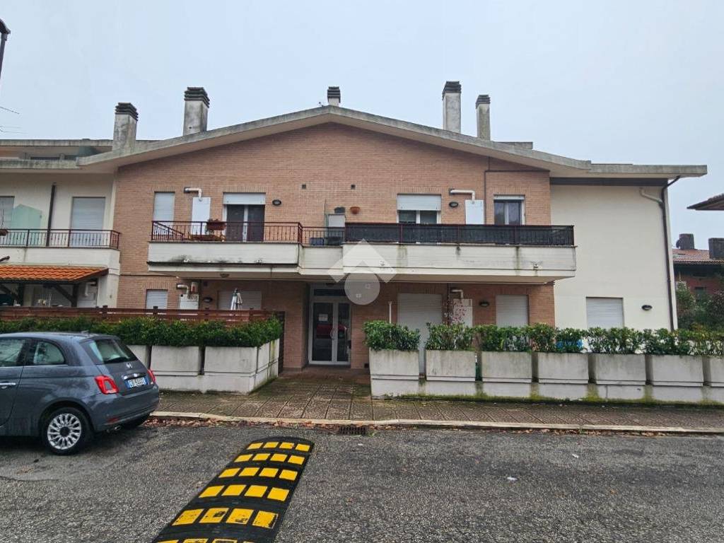 Appartamento a Pesaro in VIA delle azalee - Foto 2