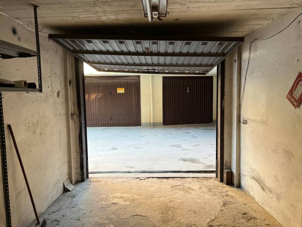 Box / garage a Sesto san giovanni in Via 24 Maggio, 1 - Foto 4