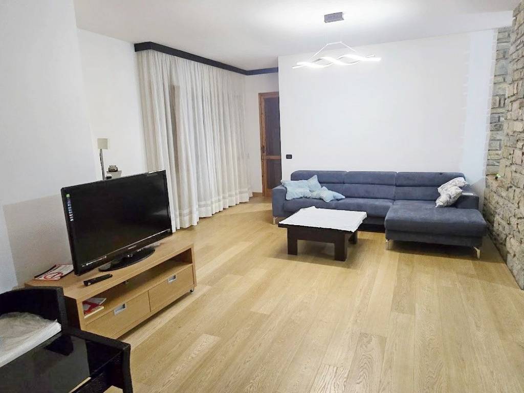 Villa a Serramazzoni in Via Serra Pineta, 661 - Foto 3