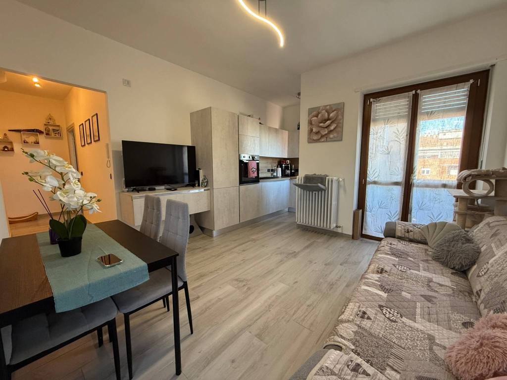 Appartamento a Rivoli in Strada Antica di Grugliasco - Foto 4