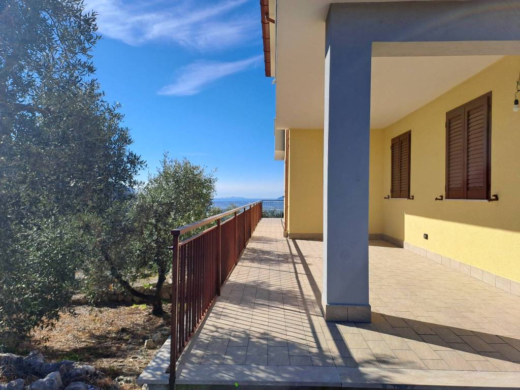 Villa a Sonnino in Via Santi Adamini, 14 - Foto 3