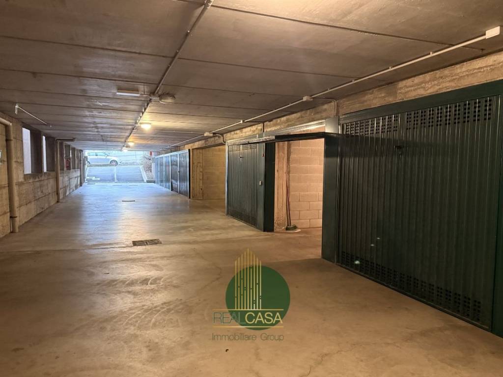 Box / garage a Como in Via 20 Settembre, 31 - Foto 3