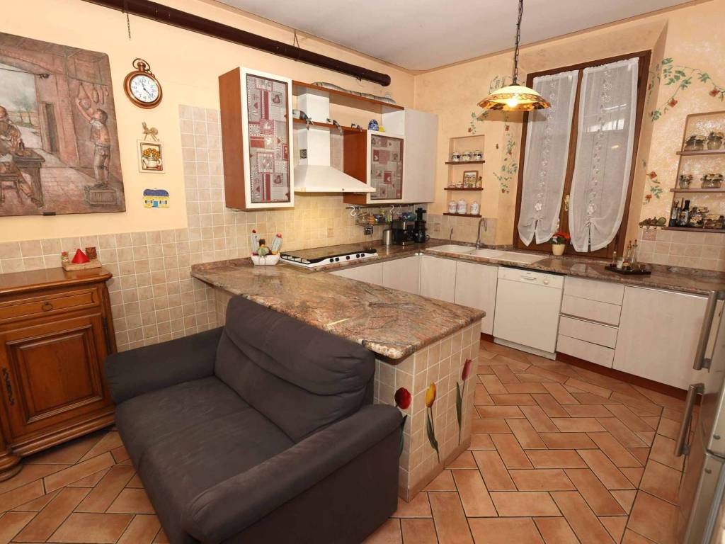 Villa a Scandiano in Via Martiri della Libertà, 42 - Foto 3